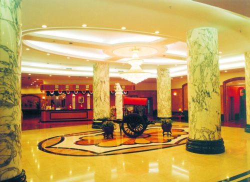 Weilai Conifer Hotel Женгжо Интериор снимка